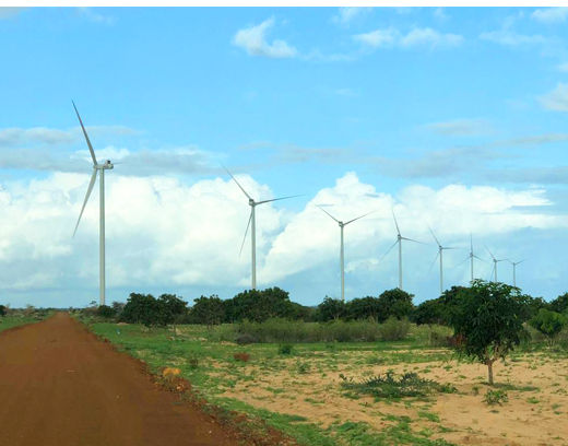46 ème et dernière éolienne bétonnée sur le Parc Éolien de Taiba Ndiaye